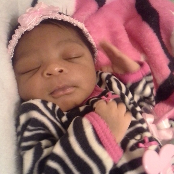 Meet your Posher, Iiesha - Picture 1 of 1